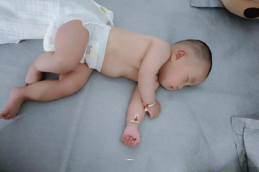广东宝宝发烧可以喝牛奶吗